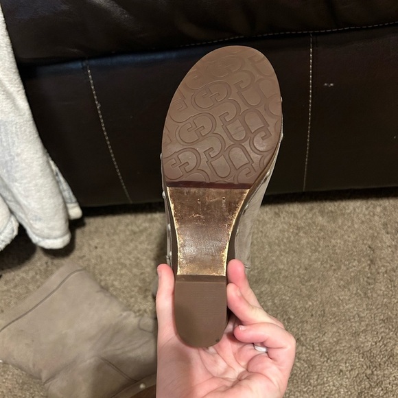 Ugg Carnegie Taupe Gray Nubuck Leather Shearling Studded Wedge Platform Boots 7 - Picture 10 of 12